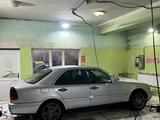Mercedes-Benz C 180 1995 года за 1 250 000 тг. в Жанаозен