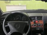 Mercedes-Benz C 180 1995 года за 1 250 000 тг. в Жанаозен – фото 4