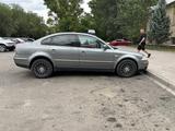 Volkswagen Passat 2002 годаүшін2 100 000 тг. в Караганда – фото 5