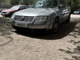 Volkswagen Passat 2002 годаүшін2 100 000 тг. в Караганда