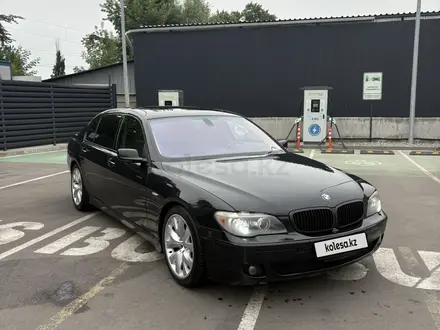 BMW 750 2007 года за 7 000 000 тг. в Алматы