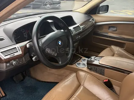 BMW 750 2007 года за 7 000 000 тг. в Алматы – фото 8
