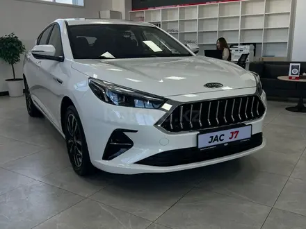 JAC J7 Comfort Plus 2024 года за 8 690 000 тг. в Жезказган