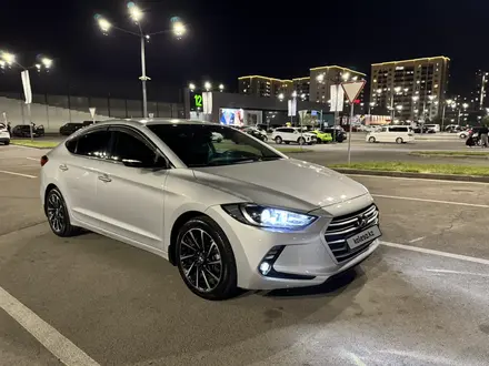 Hyundai Elantra 2017 года за 7 300 000 тг. в Алматы – фото 2