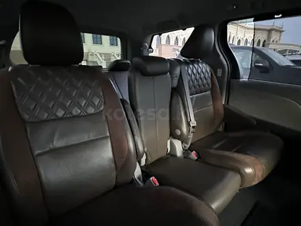 Toyota Sienna 2018 года за 15 000 000 тг. в Атырау – фото 8