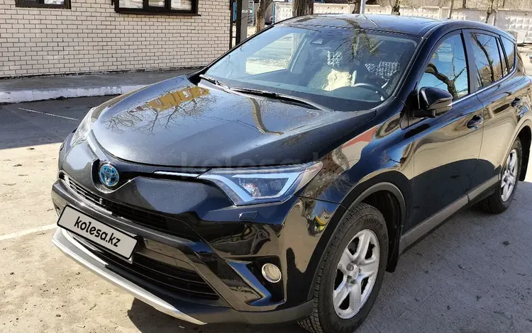 Toyota RAV4 2016 годаfor17 400 000 тг. в Павлодар