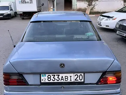 Mercedes-Benz E 250 1990 года за 650 000 тг. в Сатпаев – фото 4