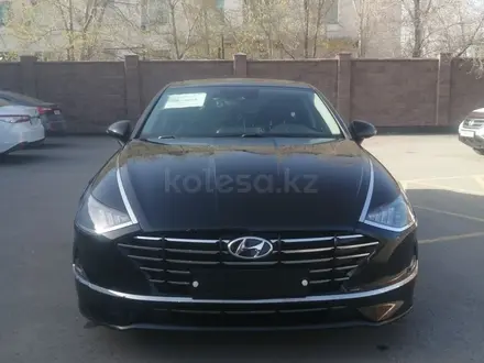 Hyundai Sonata 2019 года за 6 890 000 тг. в Астана