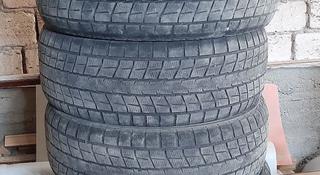 Dunlop 285 60 18 зимние шины за 80 000 тг. в Актау