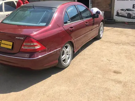 Mercedes-Benz C 32 AMG 2001 года за 3 500 000 тг. в Атырау