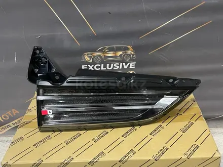 Левый фонарь в багажник Black Vision Lexus LX570 за 380 000 тг. в Астана