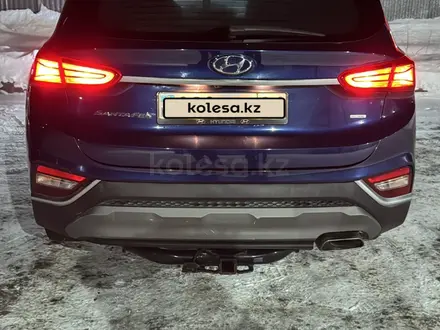 Hyundai Santa Fe 2019 года за 12 700 000 тг. в Актобе – фото 5