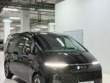 Hyundai Staria 2023 года за 22 500 000 тг. в Астана