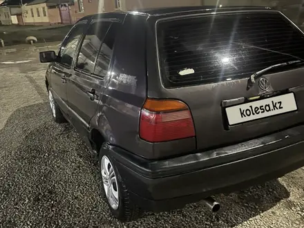 Volkswagen Golf 1993 года за 750 000 тг. в Туркестан – фото 3