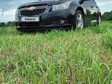 Chevrolet Cruze 2010 года за 3 500 000 тг. в Петропавловск – фото 2