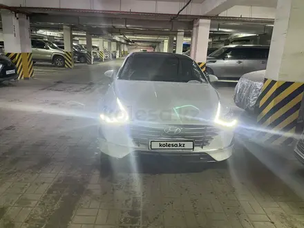 Hyundai Sonata 2022 года за 14 000 000 тг. в Астана