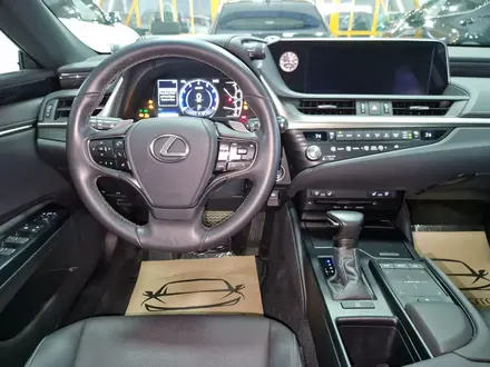 Lexus ES 350 2021 года за 27 000 000 тг. в Алматы – фото 10