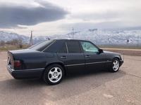 Mercedes-Benz E 280 1994 годаfor3 250 000 тг. в Тараз