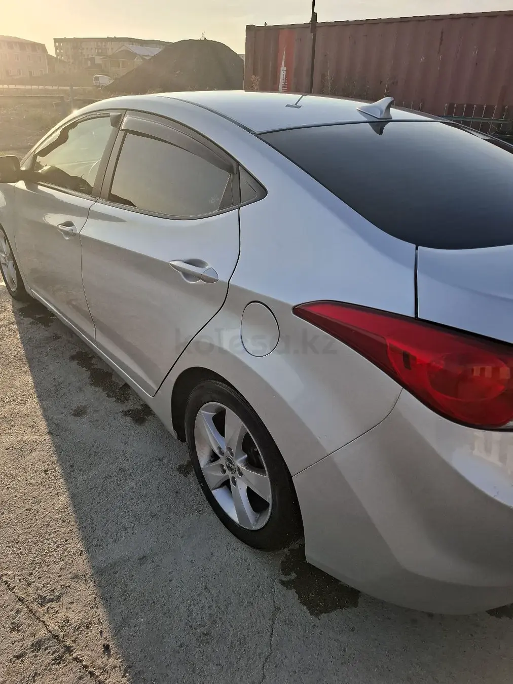 Hyundai Elantra, 2011
