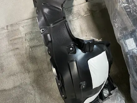 Подкрыльники, подкрылок передний, подкрылок задний, Toyota 17-25 за 20 000 тг. в Алматы – фото 9