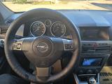Opel Astra 2006 года за 2 100 000 тг. в Уральск – фото 3