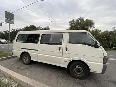 Toyota Hiace 1996 года за 1 600 000 тг. в Алматы – фото 2