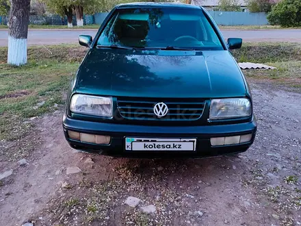 Volkswagen Vento 1997 года за 2 100 000 тг. в Уральск