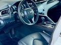 Toyota Camry 2019 года за 14 500 000 тг. в Караганда – фото 16