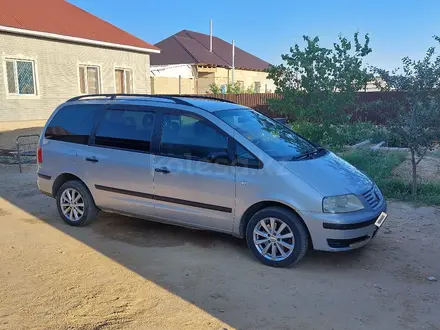 Volkswagen Sharan 2001 года за 3 500 000 тг. в Байконыр – фото 5