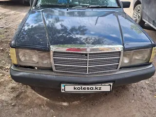 Mercedes-Benz 190