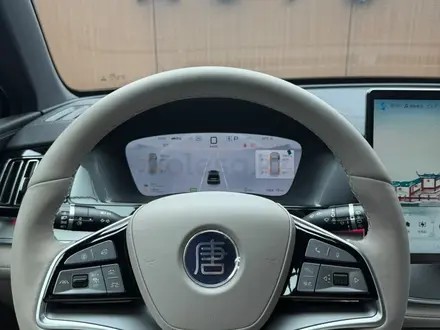 BYD Tang EV 2025 года за 16 390 000 тг. в Алматы – фото 7