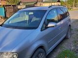 Volkswagen Touran 2004 года за 2 500 000 тг. в Усть-Каменогорск