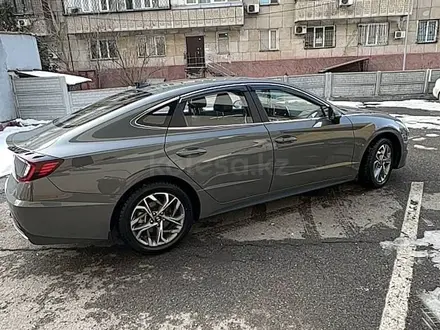 Hyundai Sonata 2022 года за 13 000 000 тг. в Алматы – фото 4