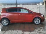 Chevrolet Aveo 2013 года за 3 500 000 тг. в Тараз – фото 2