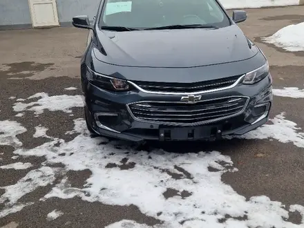 Chevrolet Malibu 2017 года за 6 800 000 тг. в Алматы – фото 3