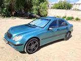 Mercedes-Benz C 200 2002 года за 2 600 000 тг. в Жезказган – фото 2