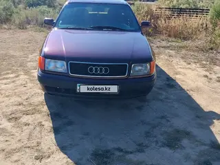 Audi 100