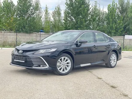 Toyota Camry Prestige 2023 года за 18 000 000 тг. в Актобе