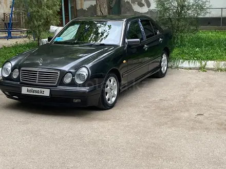 Mercedes-Benz E 230 1995 года за 1 700 000 тг. в Алматы – фото 12