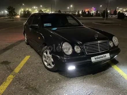 Mercedes-Benz E 230 1995 года за 1 700 000 тг. в Алматы – фото 5