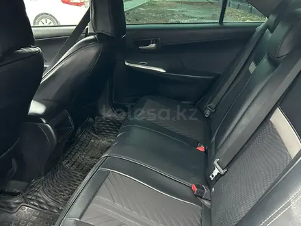 Toyota Camry 2014 года за 5 500 000 тг. в Атырау – фото 5