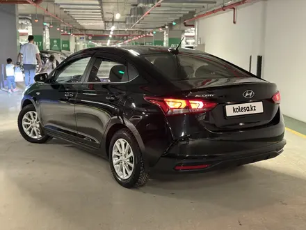 Hyundai Accent 2021 года за 7 500 000 тг. в Астана – фото 3