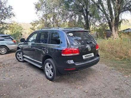 Volkswagen Touareg 2003 года за 5 000 000 тг. в Алматы – фото 4