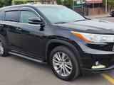 Toyota Highlander 2014 года за 14 900 000 тг. в Алматы – фото 2