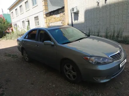 Toyota Camry 2004 года за 5 200 000 тг. в Семей – фото 2