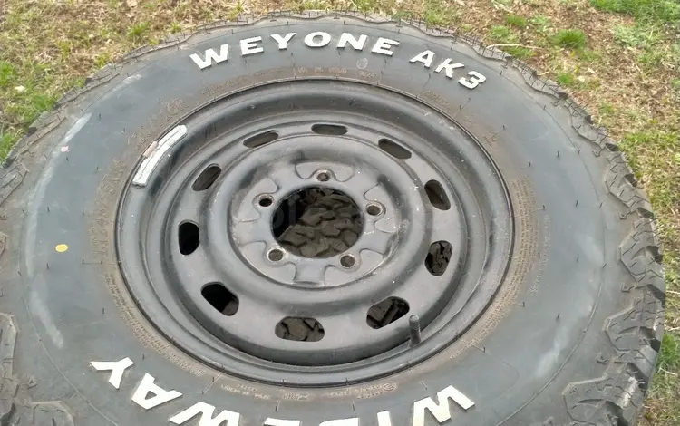 Комплект шин за 45 000 тг. в Алматы