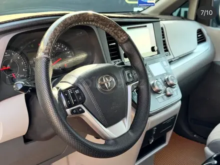 Toyota Sienna 2015 года за 13 500 000 тг. в Атырау – фото 12
