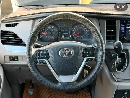 Toyota Sienna 2015 года за 13 500 000 тг. в Атырау – фото 10