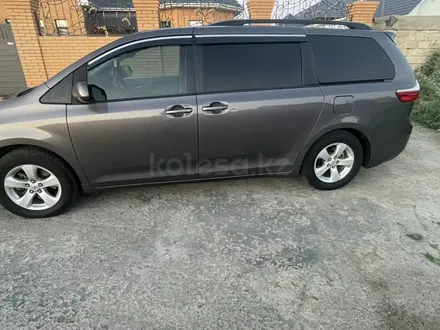 Toyota Sienna 2015 года за 13 500 000 тг. в Атырау – фото 7