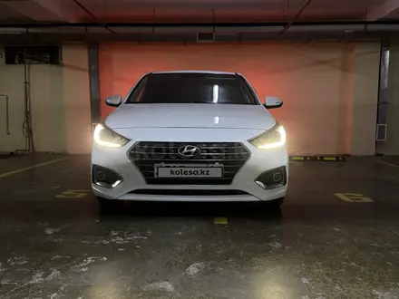 Hyundai Accent 2020 года за 7 000 000 тг. в Астана – фото 3